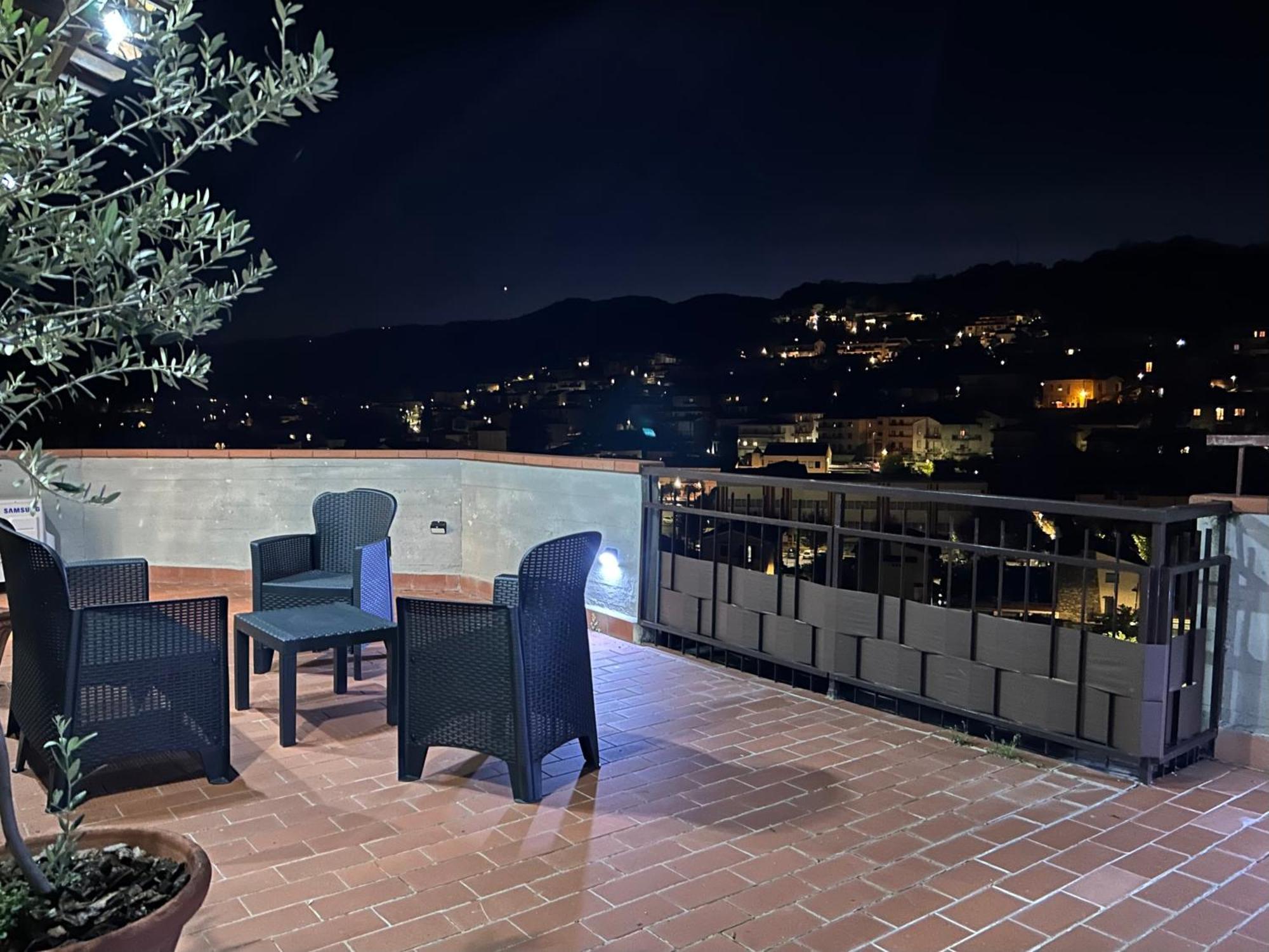 Sesto Piano Apartment Инчиза-ин-Валь-д'Арно Экстерьер фото